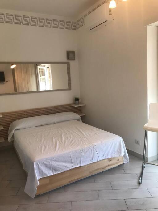 Premium Apartment With Parking Ciampino Kültér fotó