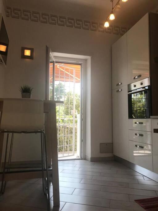 Premium Apartment With Parking Ciampino Kültér fotó