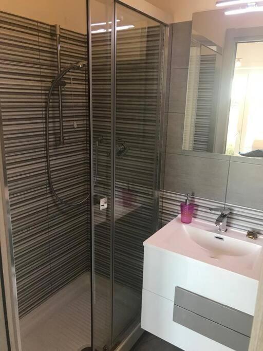 Premium Apartment With Parking Ciampino Kültér fotó